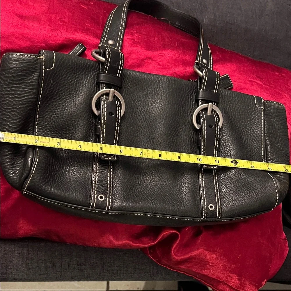 Coach Black Leather Shoulder Bag with Buckle Rings - Picture 14 of 16